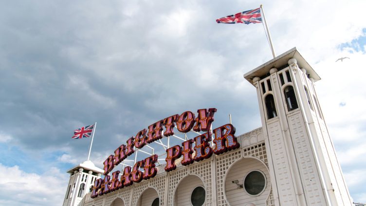 markus-leo-MgYqZyVz6yY-unsplash